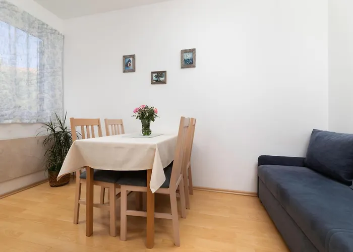 Elida Apartament Krk Town