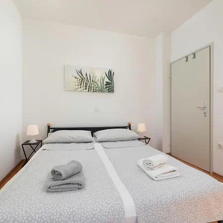 Elida Apartmán *